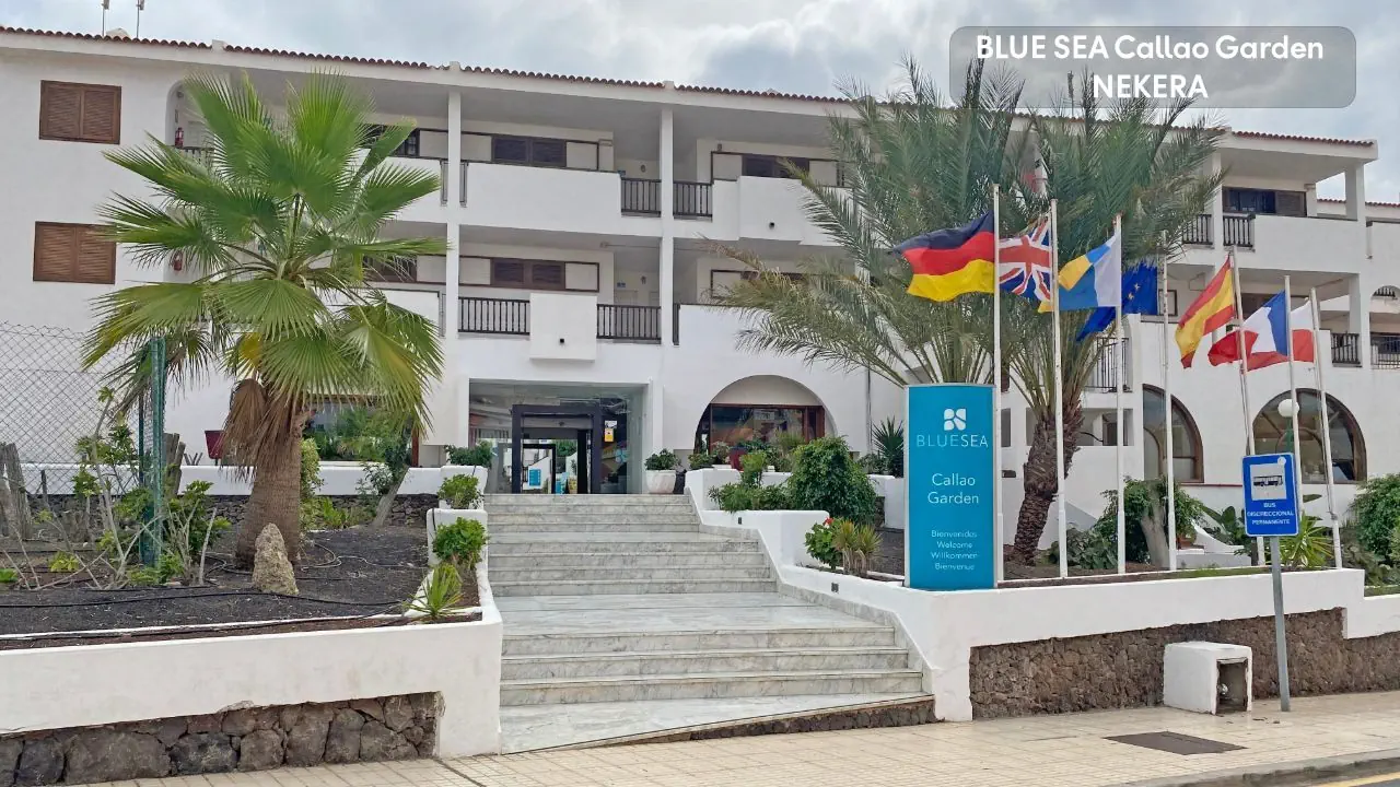 Blue Sea Callao Garden entrance and facade; no people