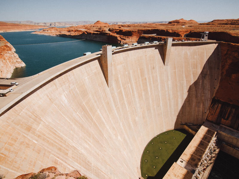 Zapora Glen Canyon.